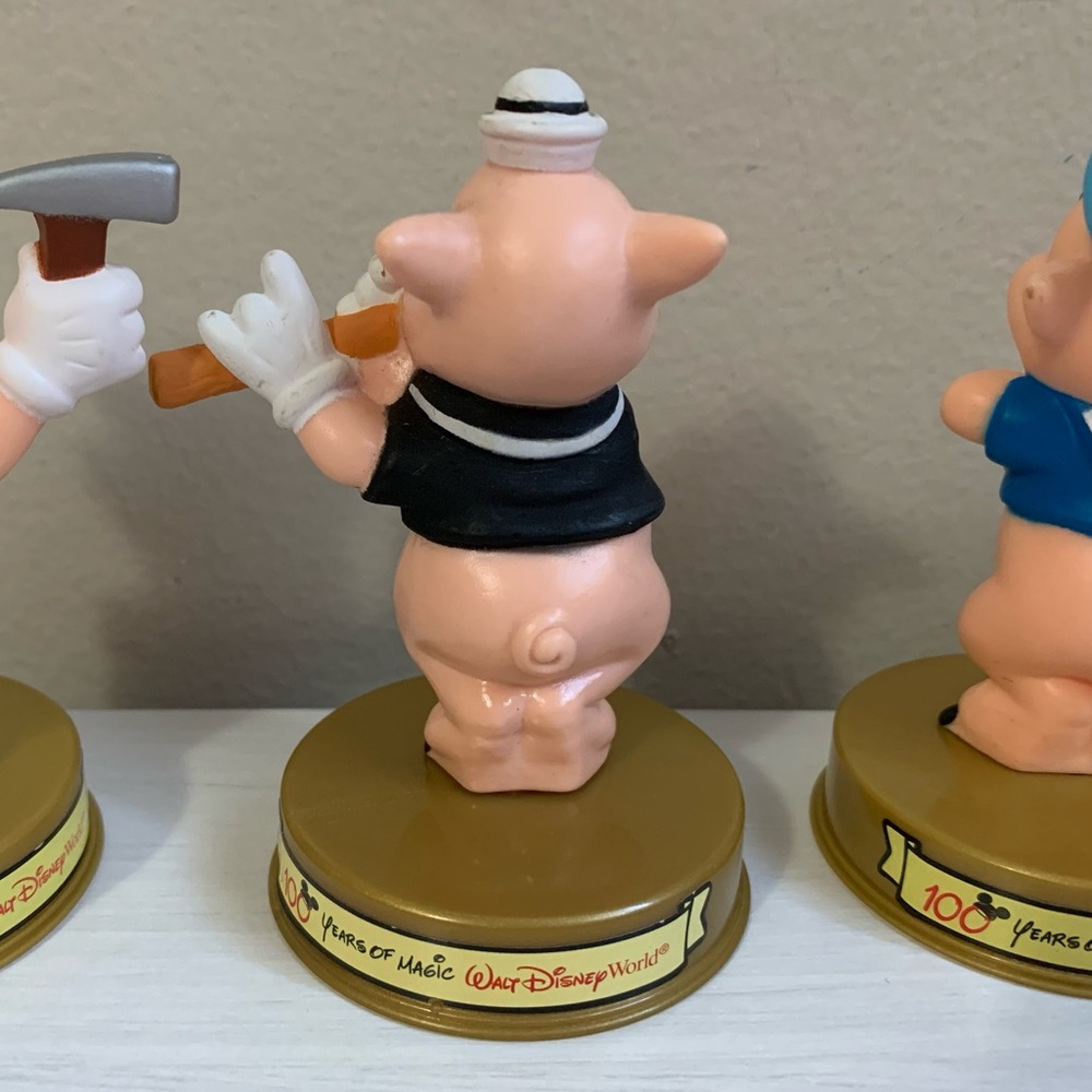 McDonald’s Toys 2002 Disney 100 years of Magic Three Little Pigs & Wolf Figures - Picture 7 of 11